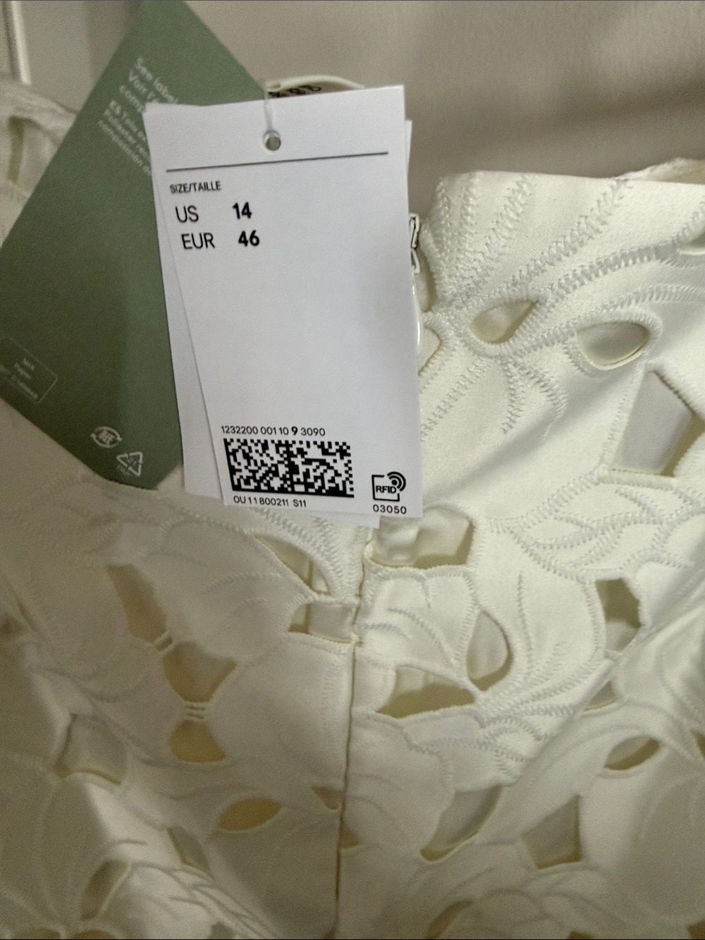 H&M White Laser-Cut Skirt Set with Scalloped Edges - Picture 3 of 8